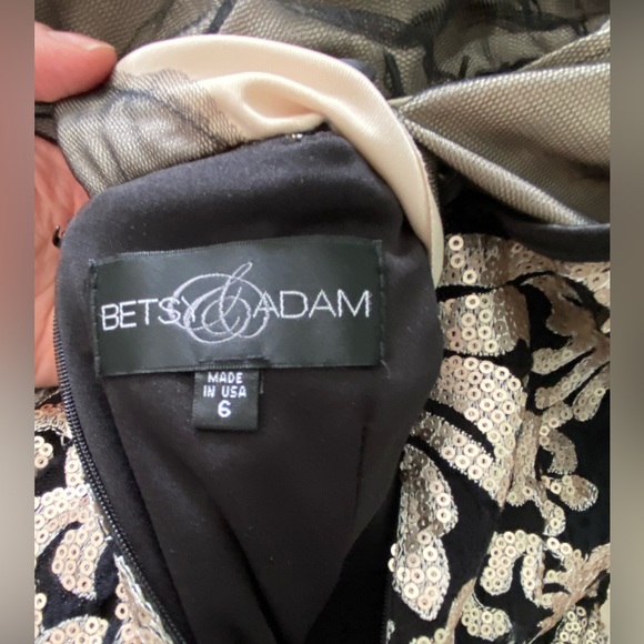 Betsy & Adam black and gold gown - Picture 4 of 4